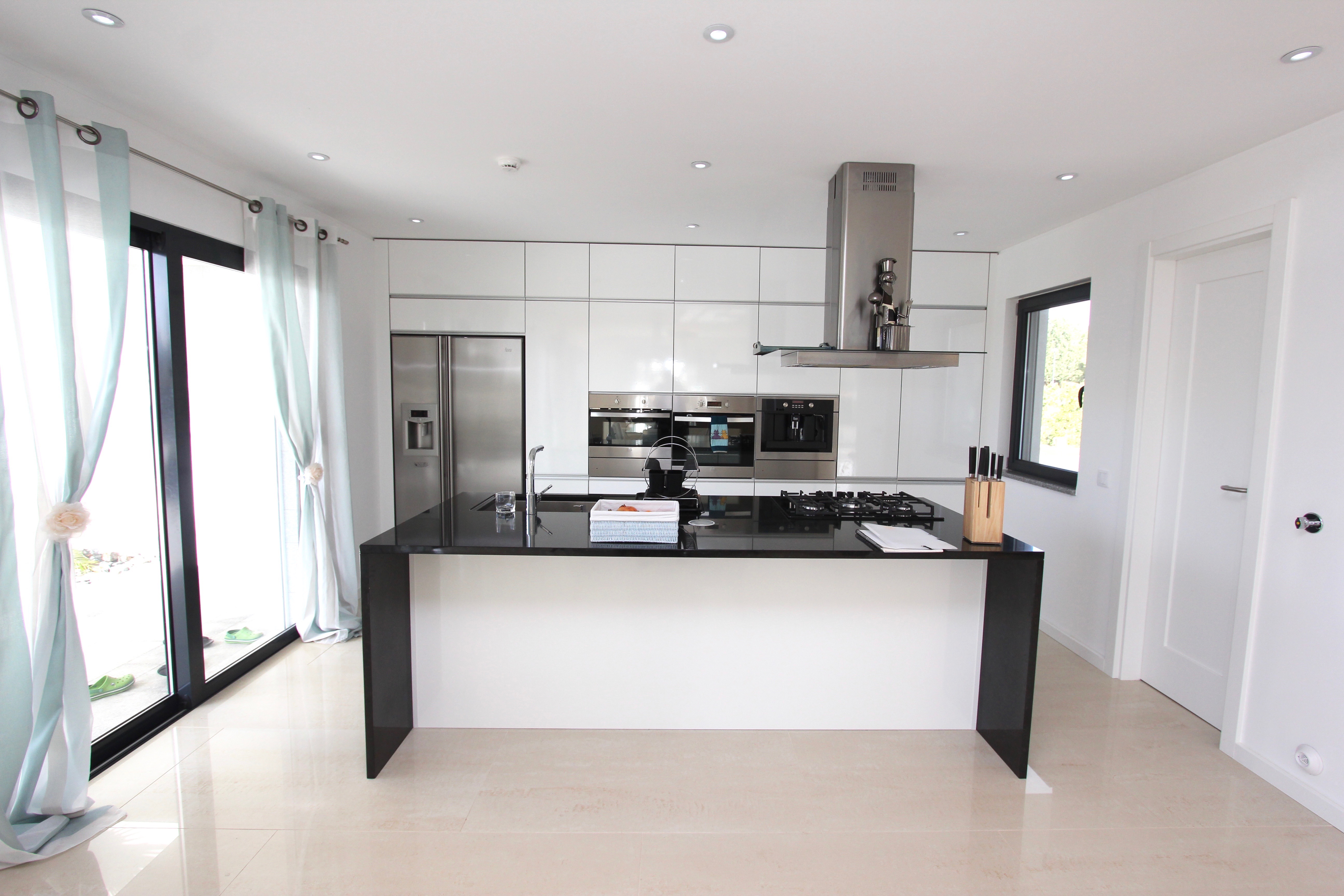 Carvoeiro moderne 4 slaapkamer design villa – enneking premium ...