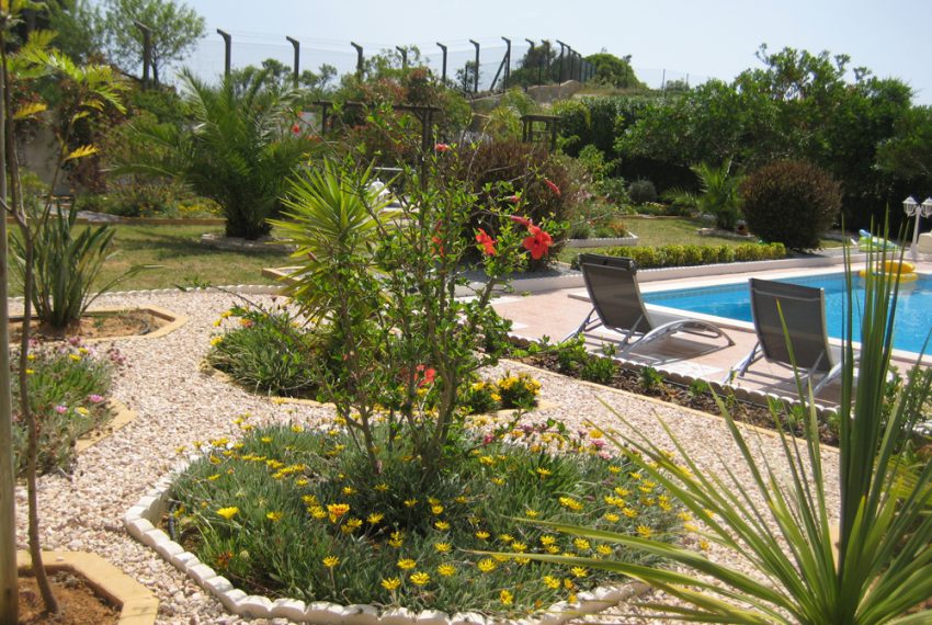 Large 4 bedroom villa with pool in Ferragudo Portugal; Enneking Real Estate