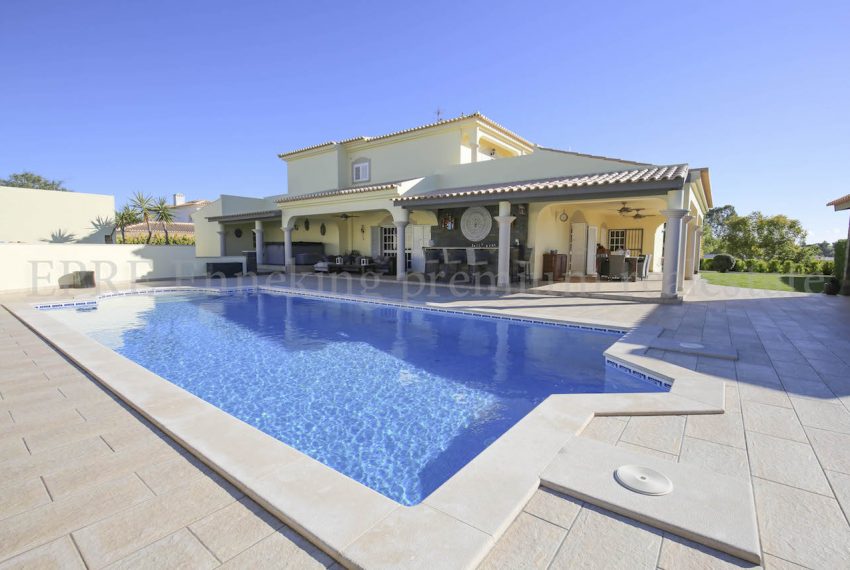 5 Bedroom Villa Ferragudo Algarve portugal for sale
