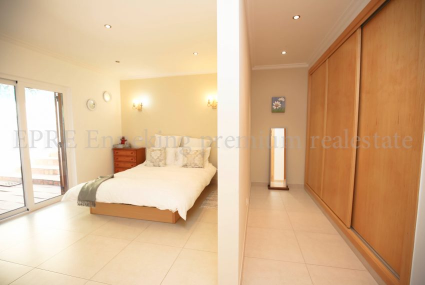 Spacious 5 Bedroom Villa quiet residential area, bedroom, Enneking Real Estate