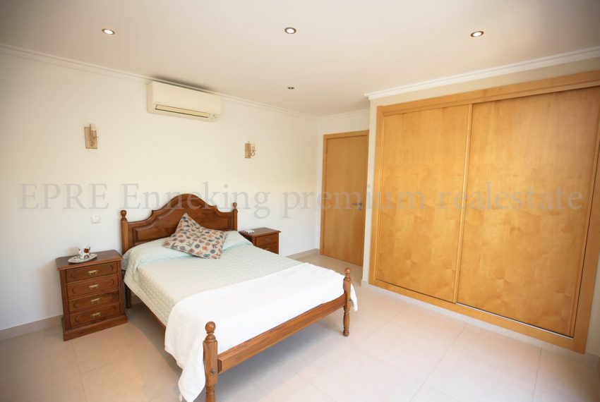 Spacious 5 Bedroom Villa quiet residential area, bedroom, Enneking Real Estate