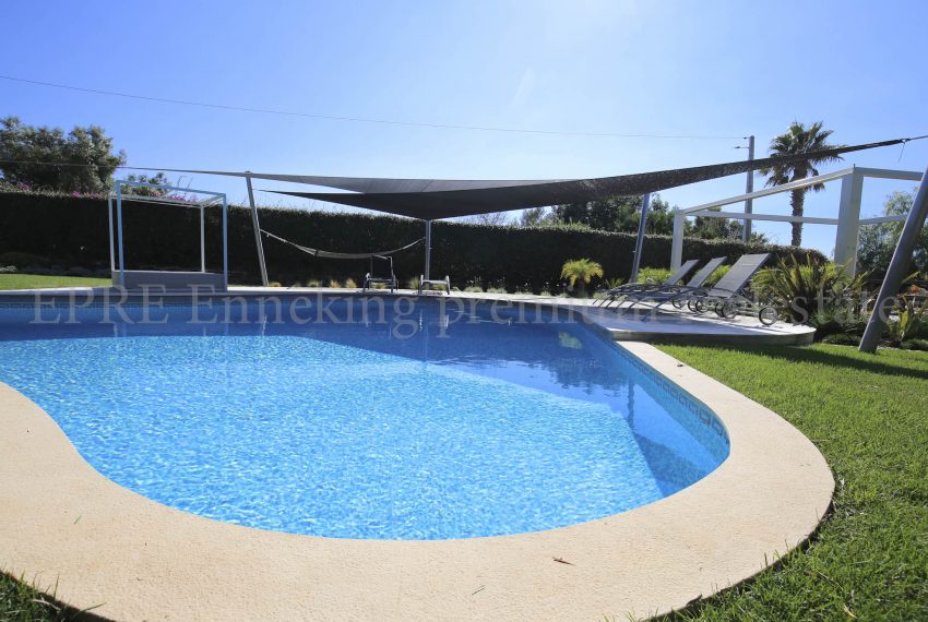 Luxury Villa Walking Distance Beach Ferragudo, pool, Enneking Real Estate