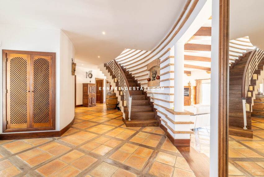 Hallway Oceanfront Villa Carvoeiro Algarve
