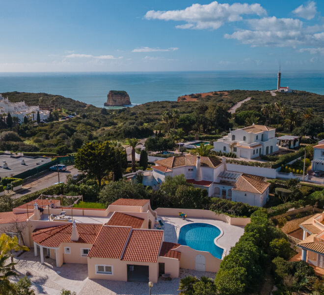 4 Bedroom ocean view villa in Ferragudo.
