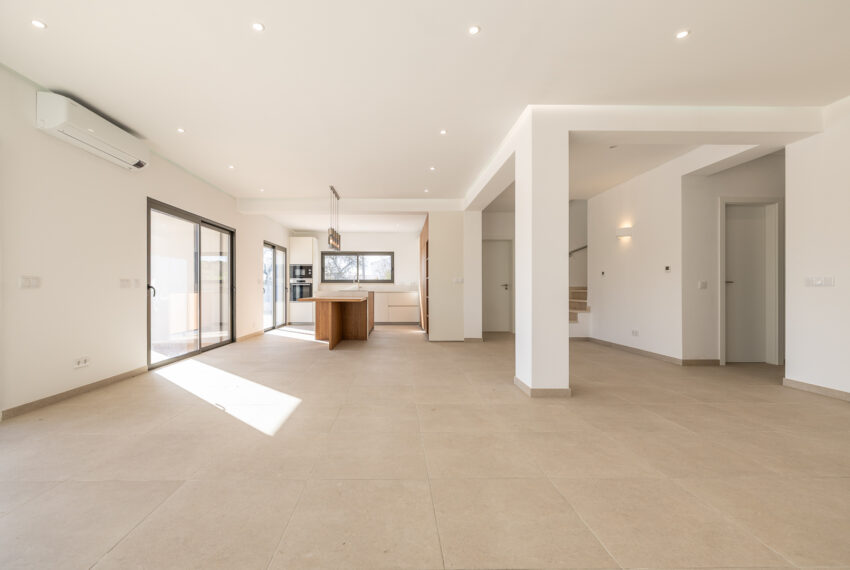 Ferragudo-detached-villa-pool-24 copy